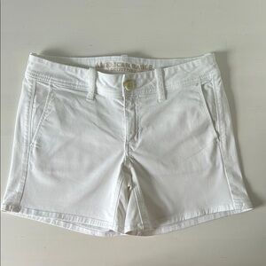 American Eagle Outfitters Women's Crisp White Shorts